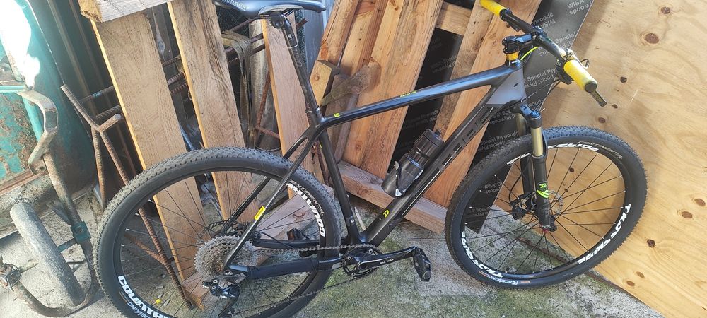 Cube Reaction btt carbon