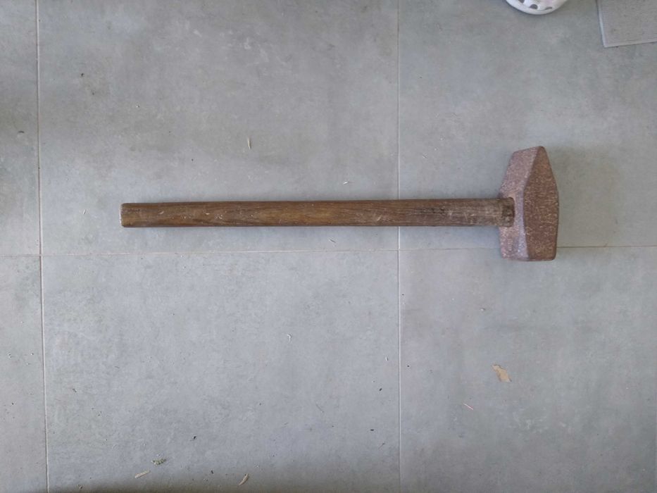 Młot 8kg młotek  budowlany ślusarski do gospodarstwa.