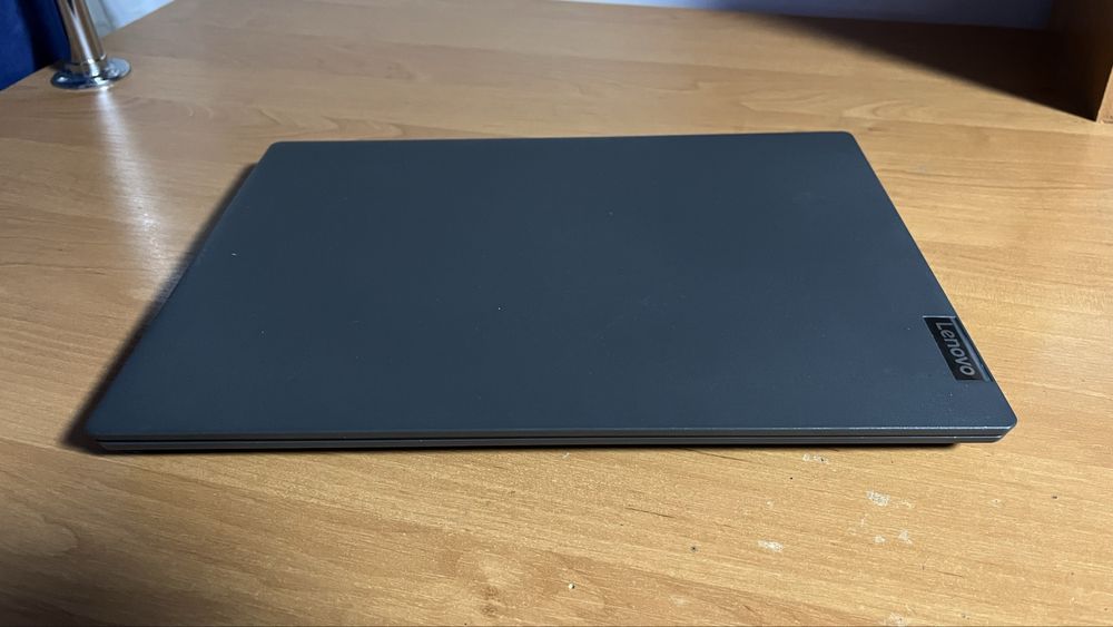 Продаю ноутбук lenovo