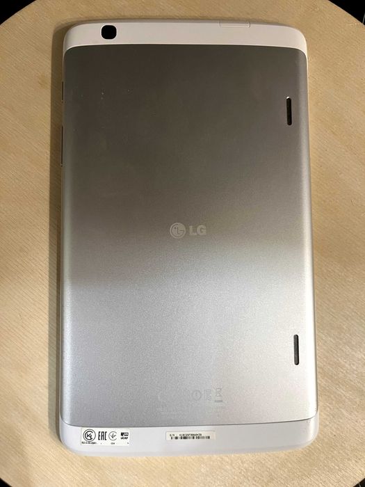 Планшет LG G Pad 8.3 V500 білий