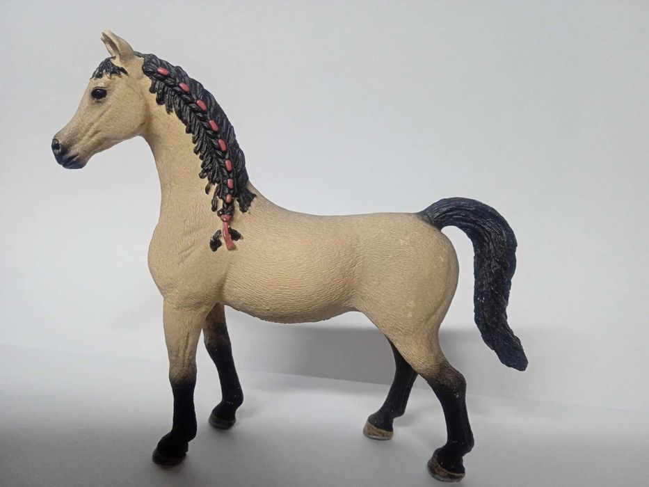 Schleich exclusive klacz arabska