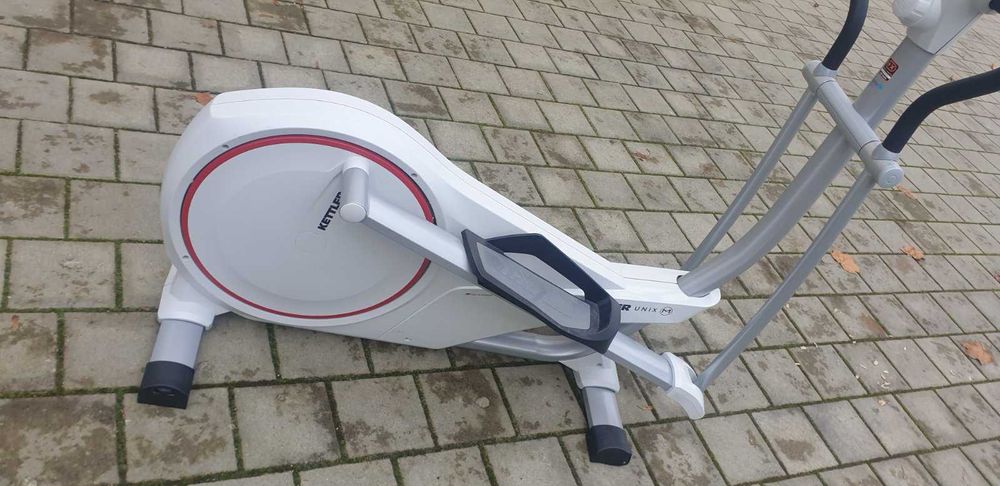 Эллиптический тренажер Kettler Unix M, 39см шаг 18 кг маховик Германия