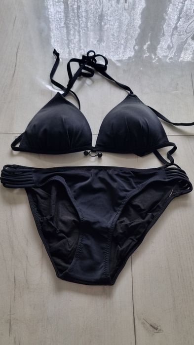 Віддам купальники