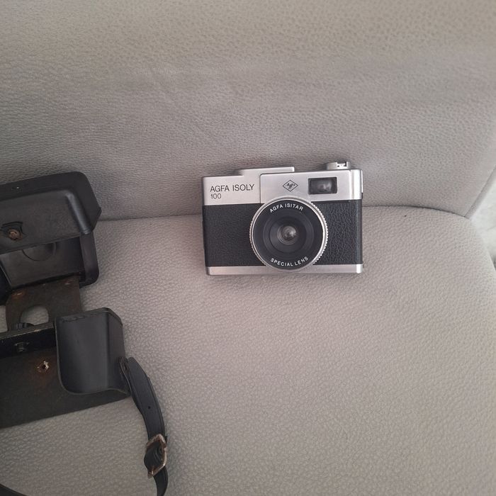 Máquina fotográfica Agfa Isoly 100