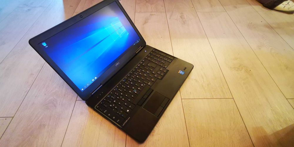 Laptop dell i7 8gb ram ssd stan idealny gaming geforce