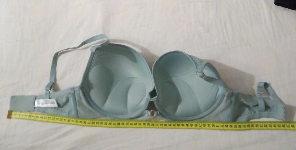 Продам бюстгальтер