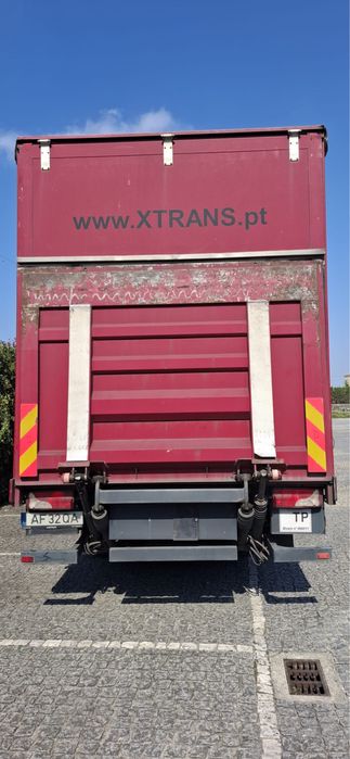 Scania P 250 ano 2013