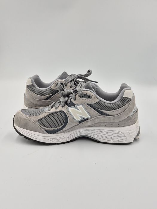 Sneakersy niskie Szare New Balance M2002 37