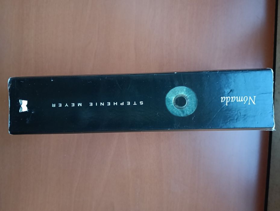 Livro "Nómada" - Stephenie Meyer