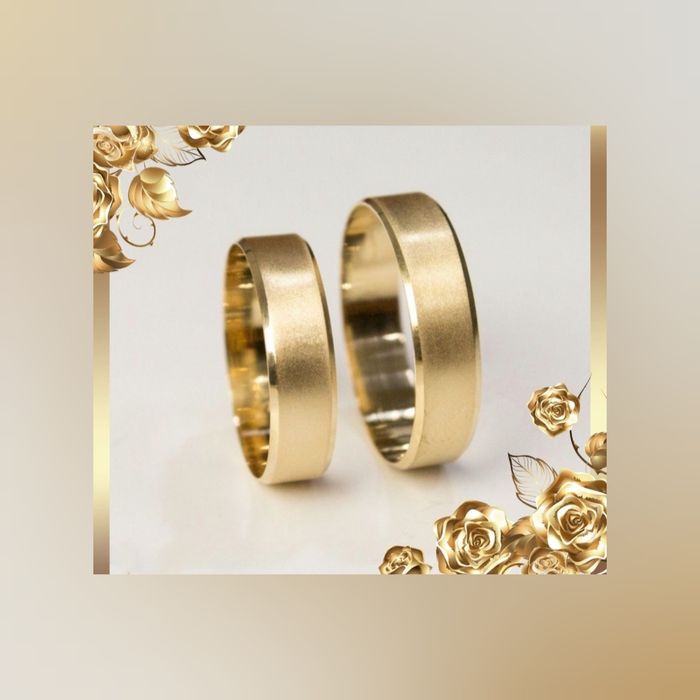 Para Złotych Ślubnych Obrączek