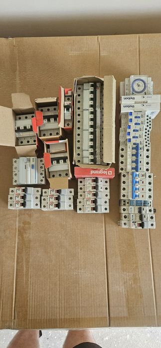 Wyłączniki nadpradowe LEGRAND