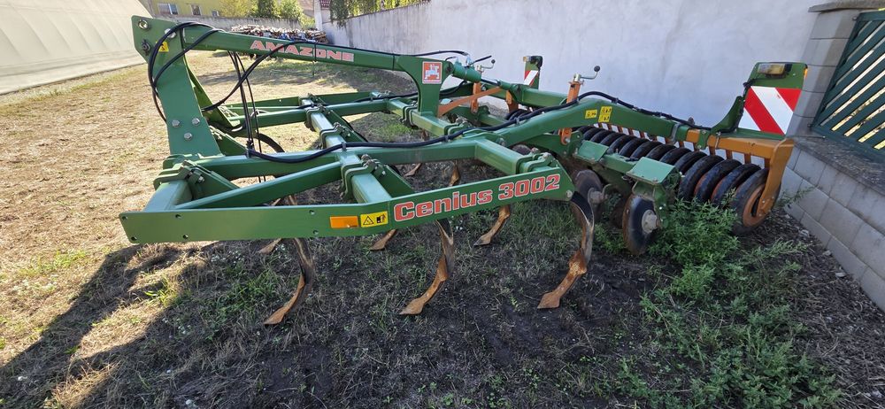 сільськогосподарська Amazone Cenius 3002