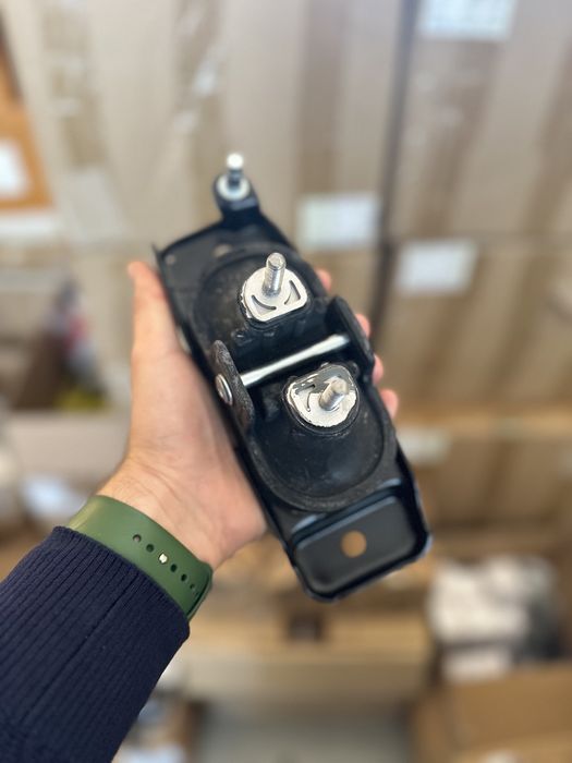 Подушки двигуна Dodge Grand Caravan