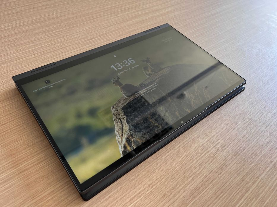 Lenovo Yoga 7 14" (Intel i7 / 16GB RAM / 1TB SSD) – Ecrã Tátil 2-em-1