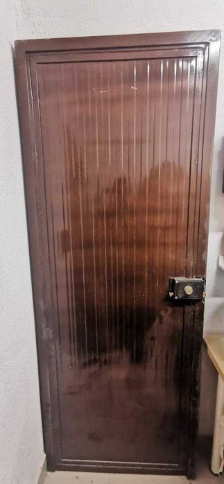 Porta em chapa (1.92x75.5)