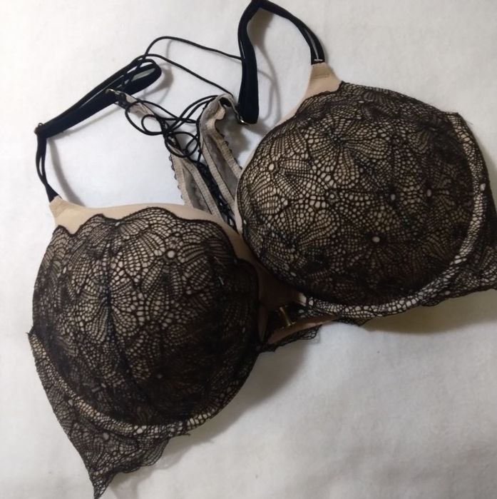 Бюстгвльтер жіночий