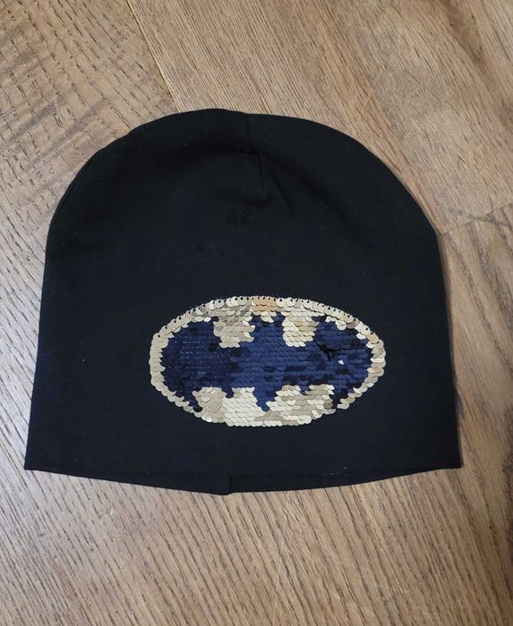 Czapka z serii Batman marki H&M z dwustronnymi cekinami 92/98/104