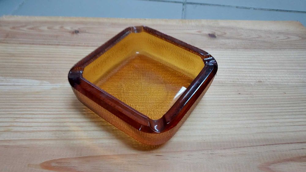 Cinzeiro vintage de vidro
