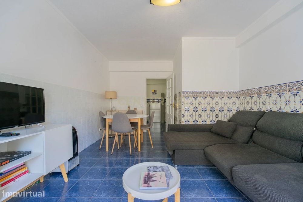 Apartamento T2 no Centro de Olhão, perto da Av. Dr. Bernardino da Silv