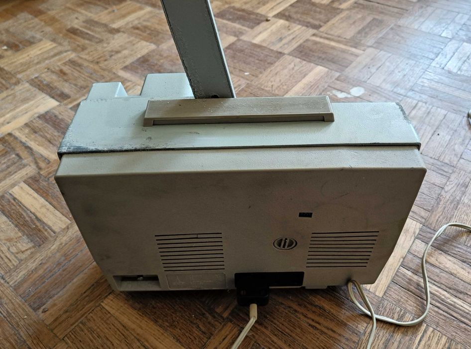 Stary projektor filmowy do taśm Ruś