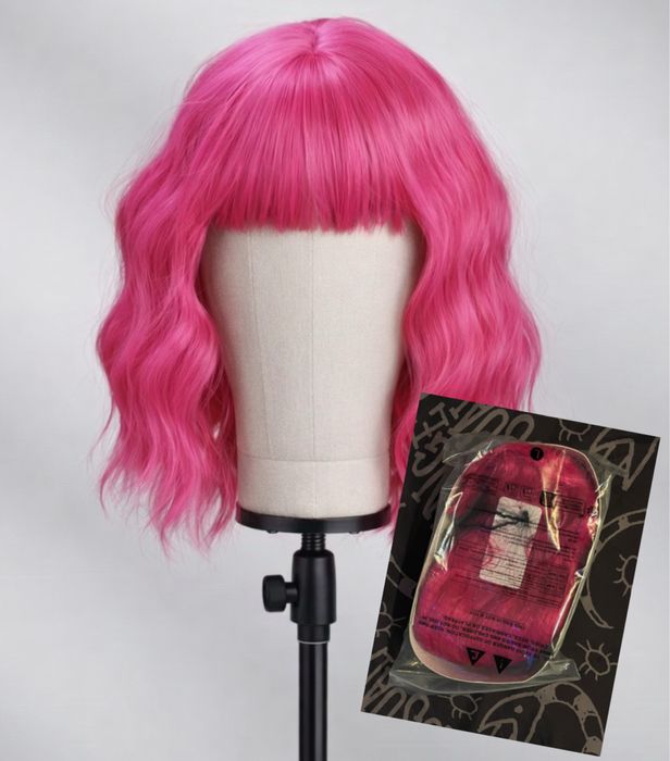 Nowa peruka z metką Wig cosplay różowy krótka peruka fale