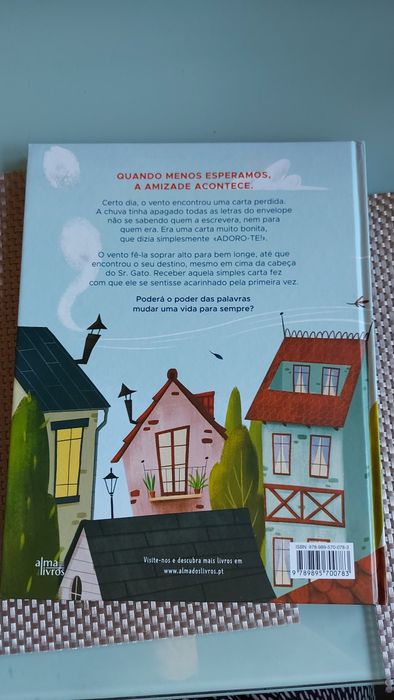 Livro infantil "o gato que não  tinha amigos"