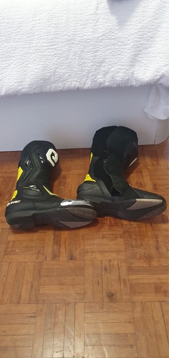 Fato de mota e botas