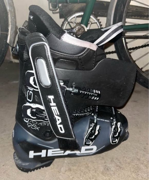 HEAD Adapt Edge 95 X ski boots in a translucent anthracite and black colorway
