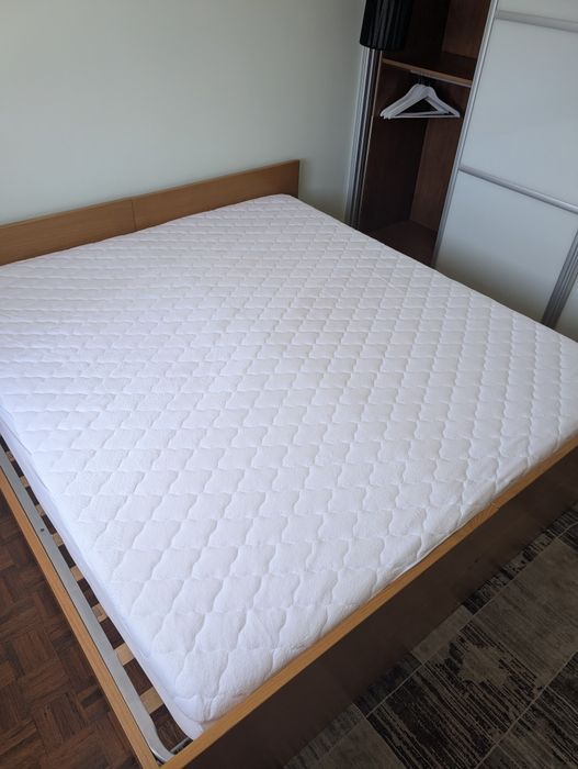 RESERVADAS 2 camas  solteiro iguais, oferta mesa cabeceira