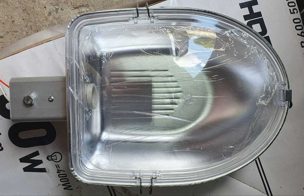 Світильник консольний вуличний НКУ LE-metall E27