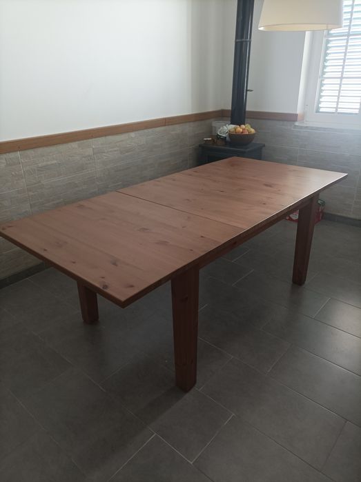 Mesa de refeições IKEA
