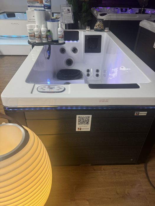 Jacuzzi Spa  2 lugares  mega descontos super promocao mergulho salgado