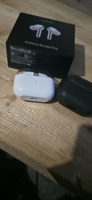 Samsung galaxy buds 3  pro