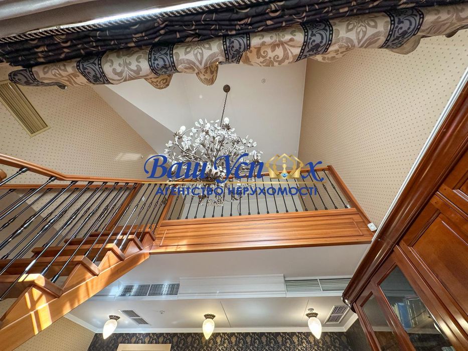 Продажа дома в центре Киева  ул. Зверинецкая, Печерск, Киев.