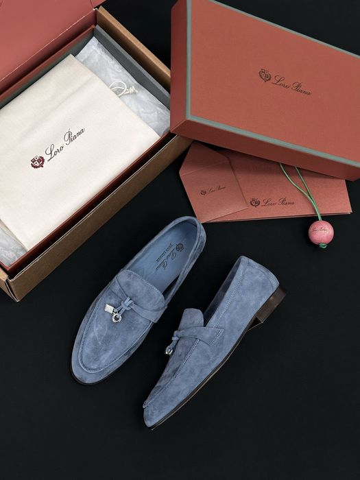 Жіночі лофери Loro Piana,  37 розмір