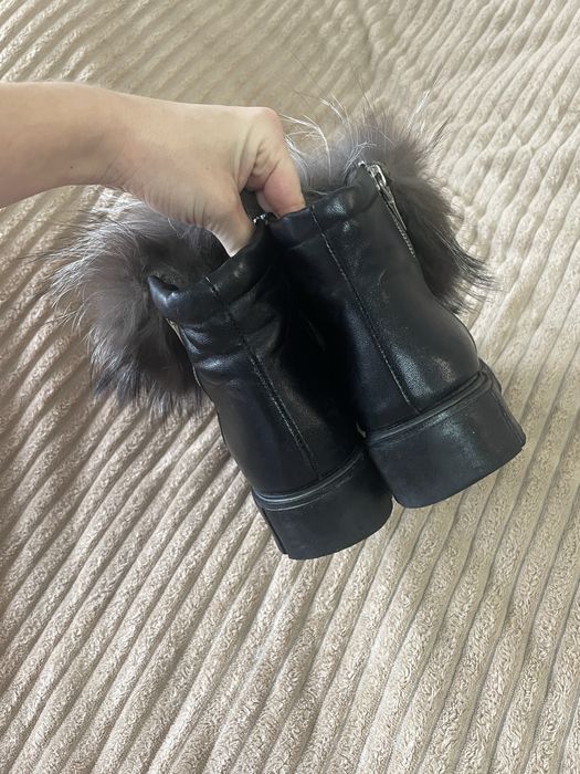 Шкірані зимові чобітки