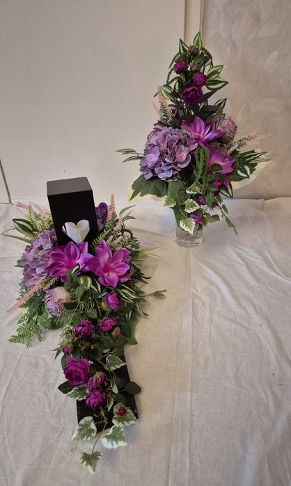 Kompozycja,dekoracja na cmentarz. Komplet.