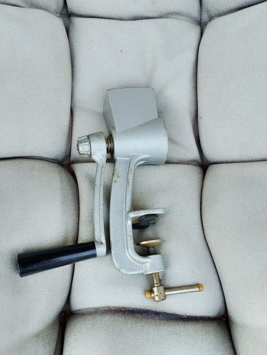 Maszynka do mielenia pieprzu PRL