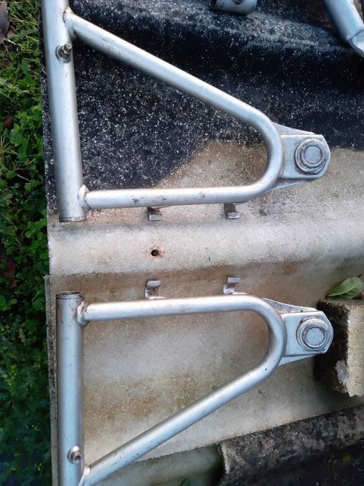 Triângulos Yamaha Banshee