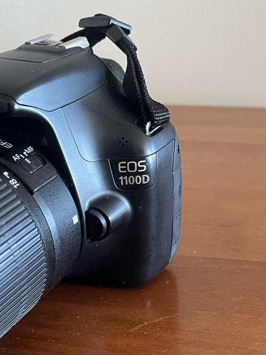 Canon 1100d com lente 18-55mm