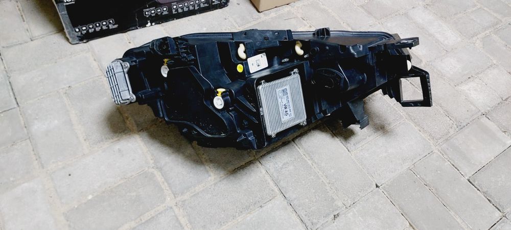 Фара Volkswagen iD.4 Matrix Beam id4 ліва левая ід4 оптика лед