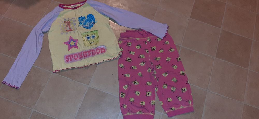 Pizamka spongebob na ok 6 lat