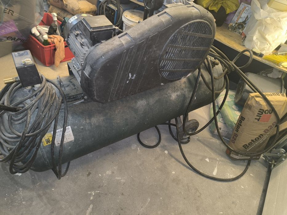 Kompresor 200l  Metabo
