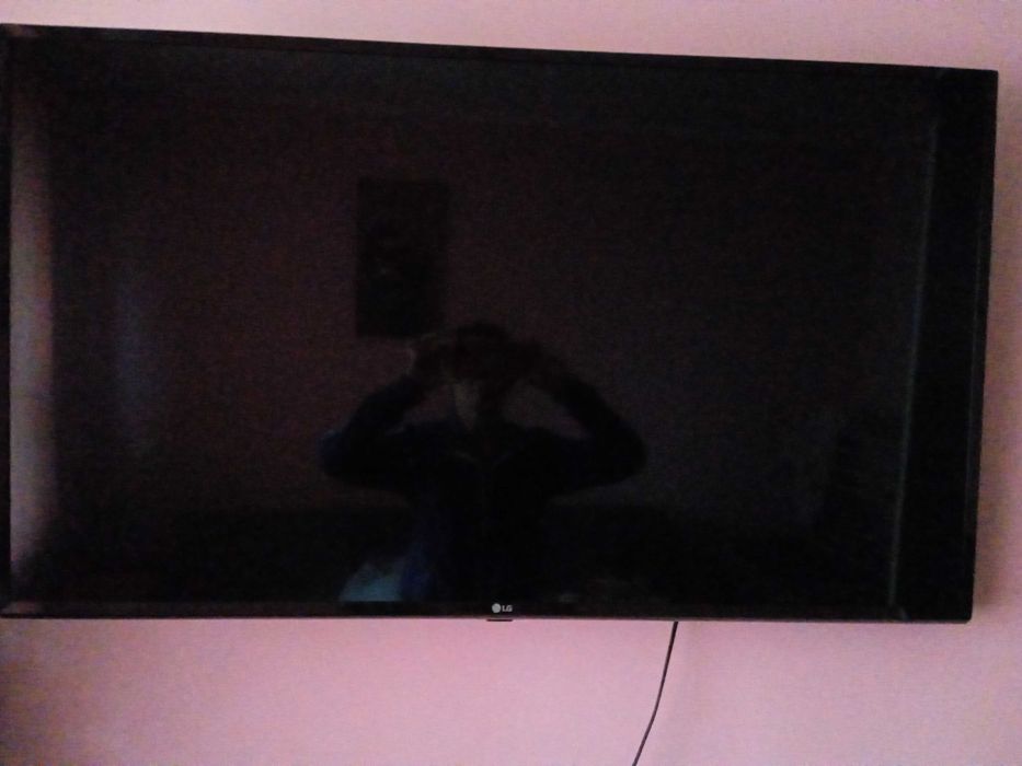 Телевизор LG под ремонт
