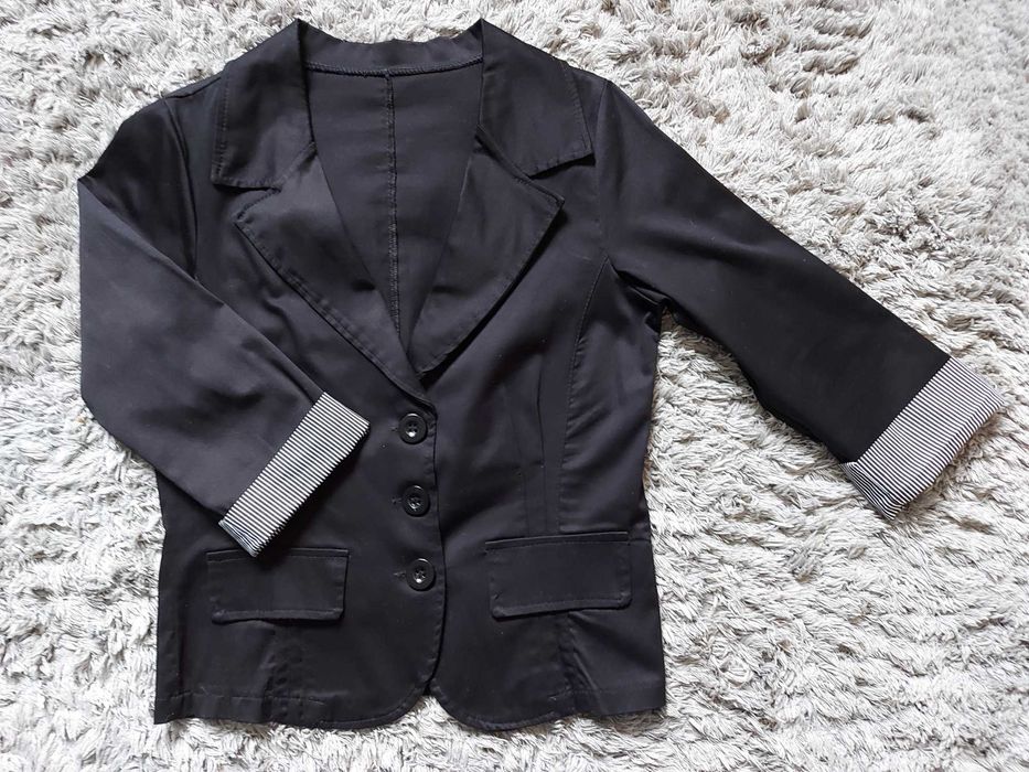 Czarna marynarka dziewczęca. Rozmiar 158/164