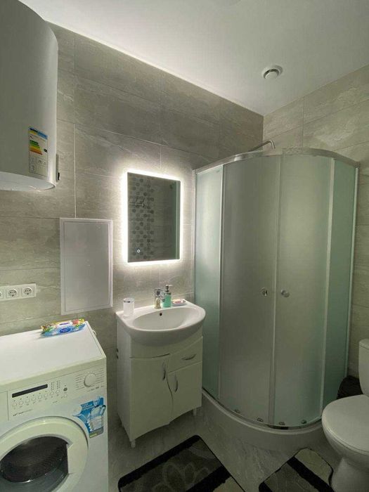 Здається подобово квартира в центрі міста