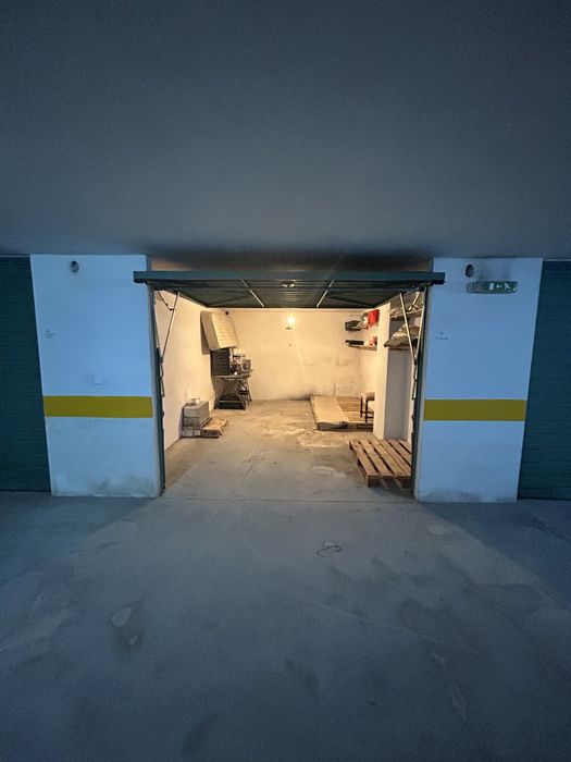 Garagem em formato BOX