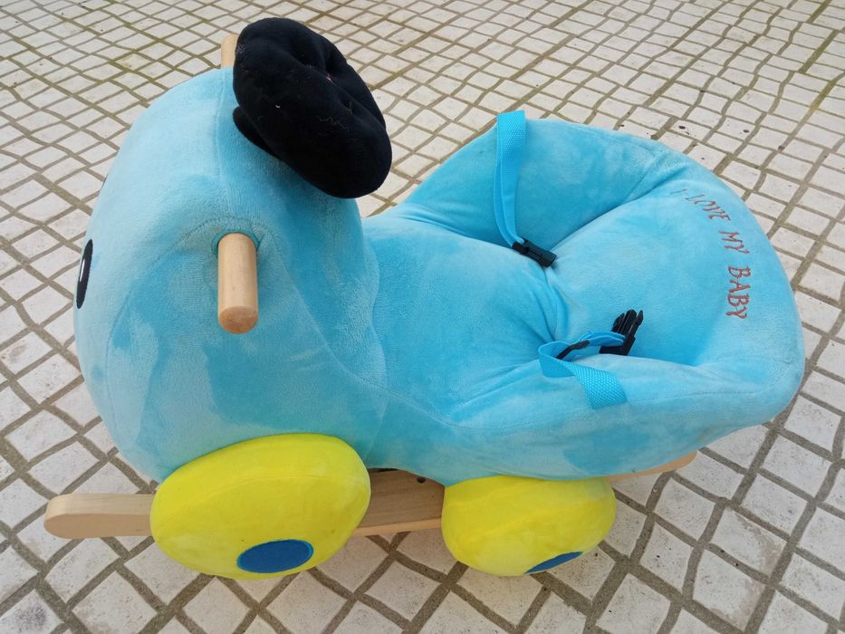 Carro baloiço de peluche como Novo