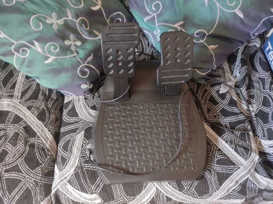 T80 Thrustmaster64752174283906121