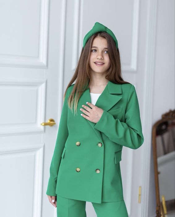 Костюм класичний